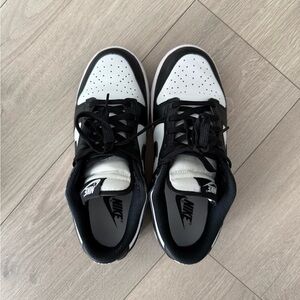 Nike Women’s Black and White Sneakers